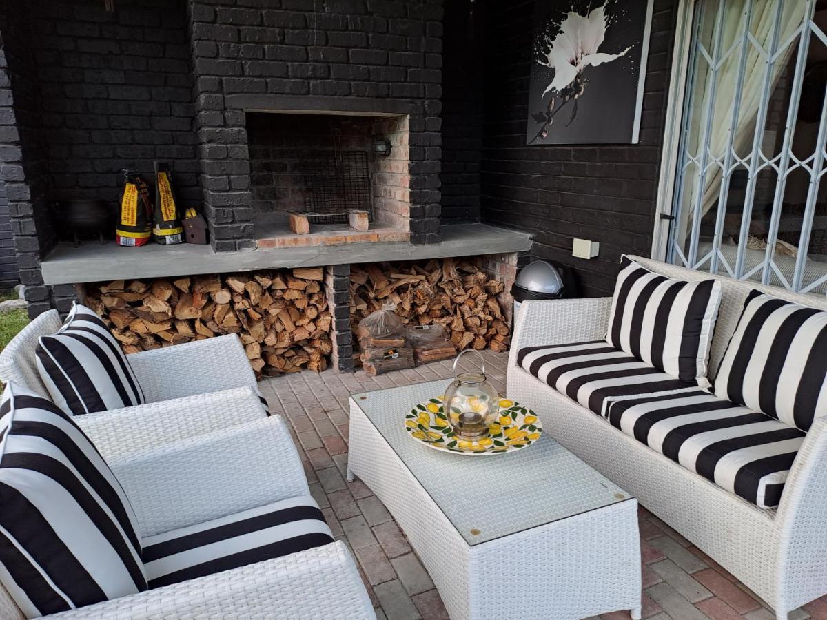 Hotel Milky Way à Hermanus Extérieur photo